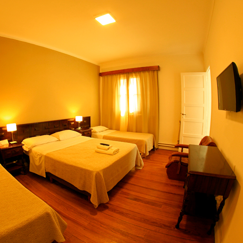 Habitación Cuadruple Premium Hotel Moderno Necochea