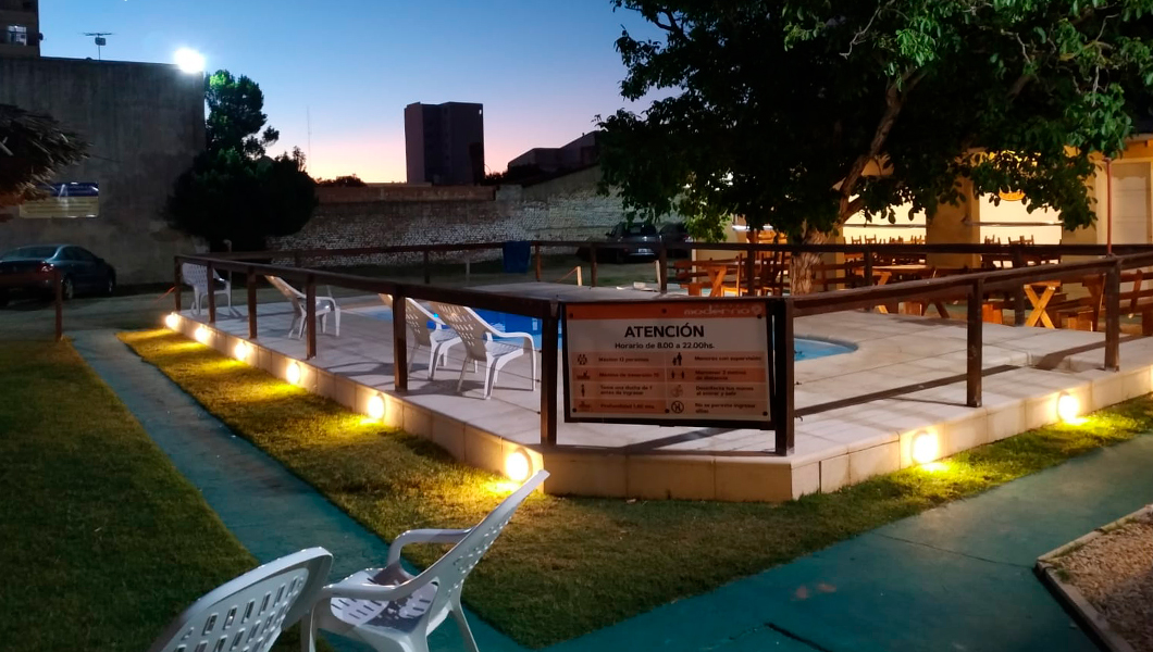 Piscina Hotel Moderno