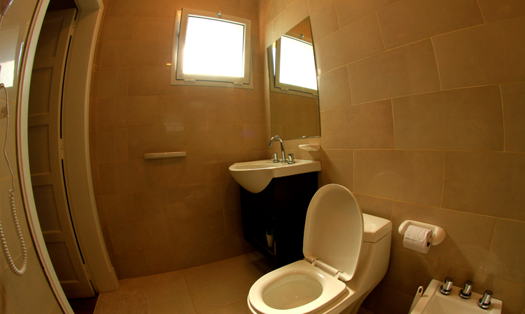HOTEL MODERNO NECOCHEA